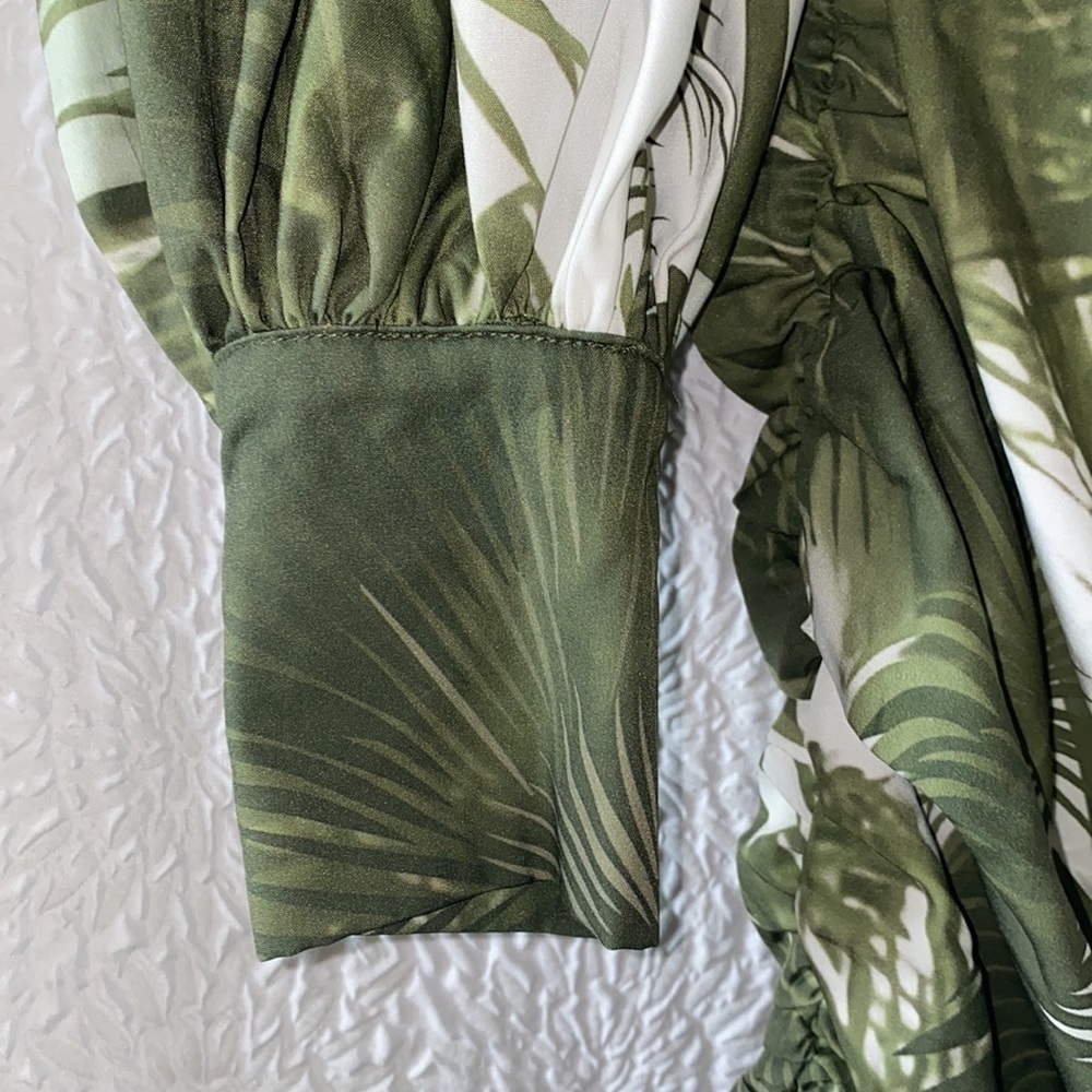 L'ATISTE By Amy Palm Branch Long Lantern Sleeve Ruched Mini Dress - Picture 8 of 11